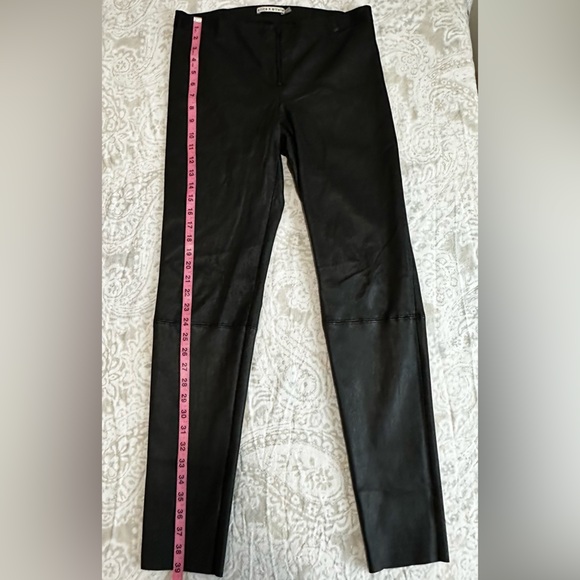 Alice + Olivia Black Lambskin Leather Pants - Picture 2 of 15